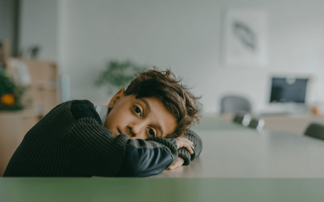 Llevo un mes de curso y mi hijo sigue sin leer bien: ¿es tarde para actuar?
